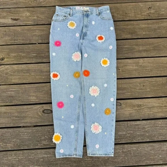 The Series NY Custom Reworked Floral Design Paper Tag Levi's 550 Mom Style Jeans - Picture 1 of 7